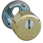 Броненакладка Cisa (Чиза) на цилиндр 06.470.00.0 (06.480.00.0+06.483.00.0+06.483.61.0) (ЛАТУНЬ)